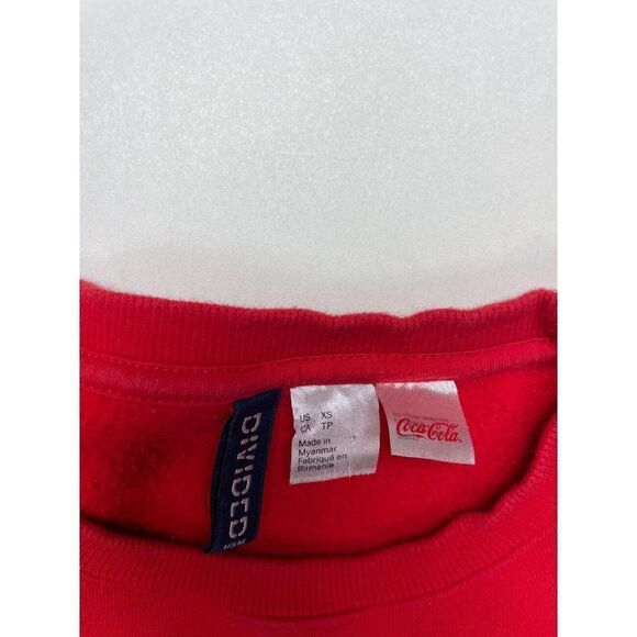 H&M Coca-Cola Graphic Lightweight Crewneck Sweatshirt Women XS Red - Picture 4 of 5